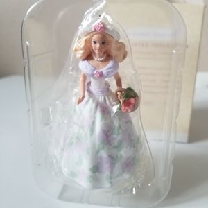 Hallmark 1995 Barbie Springtime Collector Series Ornament, In-Box